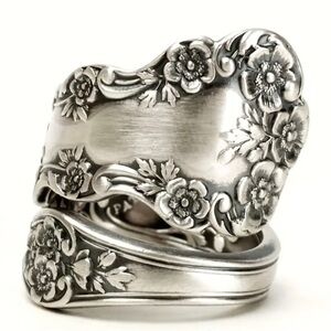 Vintage Style Fashion Silver-Tone Embossed Adjustable Lotus Flower Spoon Ring